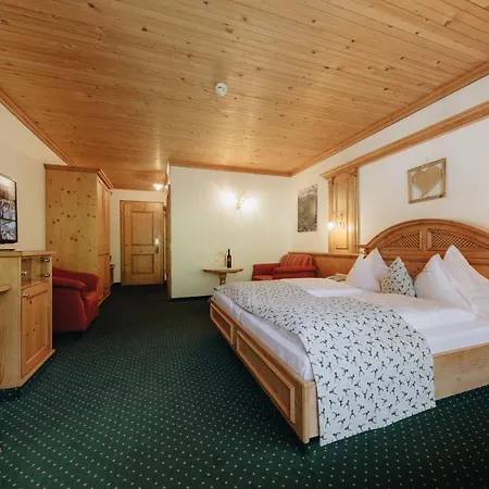 Hirschen Montafon 4*