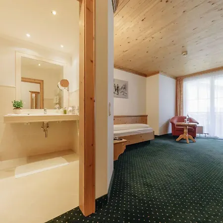 Hirschen 4*