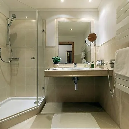 Hirschen Montafon Hotel 4*